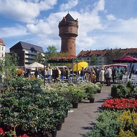 Familien Fewo Wohnung 1 Mit Kinder Spielecke Erdgeschoss An Der Muhle Am Wochenmarkt Бремерхавен Екстериор снимка