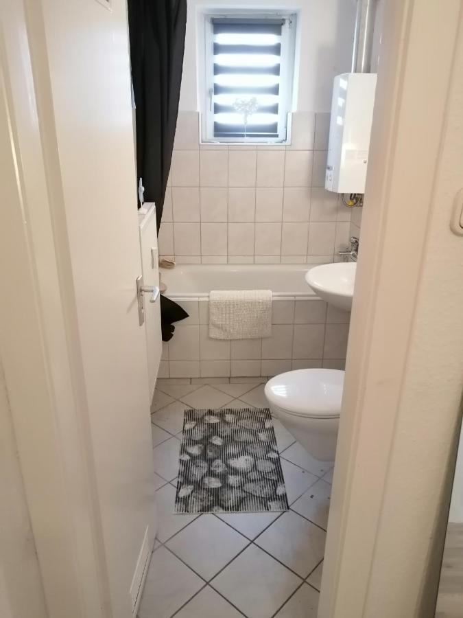 Familien Fewo Wohnung 1 Mit Kinder Spielecke Erdgeschoss An Der Muhle Am Wochenmarkt Бремерхавен Екстериор снимка