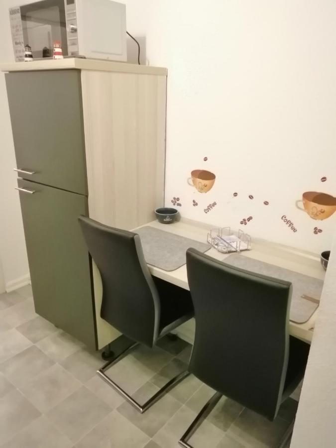Familien Fewo Wohnung 1 Mit Kinder Spielecke Erdgeschoss An Der Muhle Am Wochenmarkt Бремерхавен Екстериор снимка