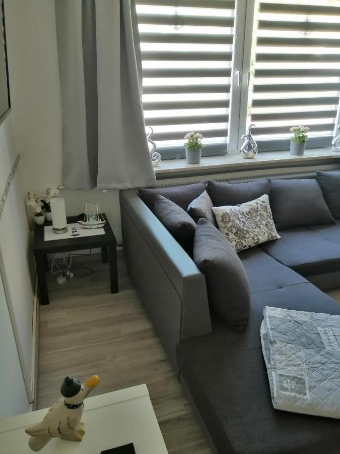 Familien Fewo Wohnung 1 Mit Kinder Spielecke Erdgeschoss An Der Muhle Am Wochenmarkt Бремерхавен Екстериор снимка