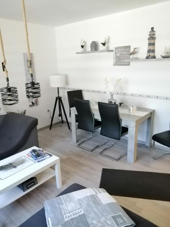 Familien Fewo Wohnung 1 Mit Kinder Spielecke Erdgeschoss An Der Muhle Am Wochenmarkt Бремерхавен Екстериор снимка