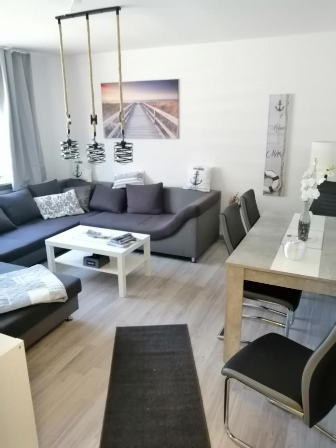 Familien Fewo Wohnung 1 Mit Kinder Spielecke Erdgeschoss An Der Muhle Am Wochenmarkt Бремерхавен Екстериор снимка