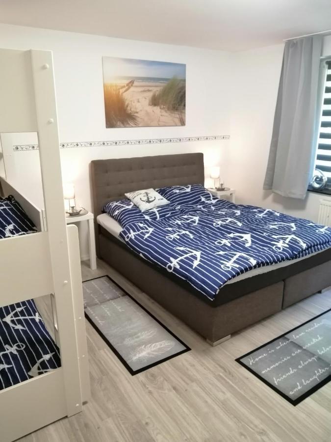 Familien Fewo Wohnung 1 Mit Kinder Spielecke Erdgeschoss An Der Muhle Am Wochenmarkt Бремерхавен Екстериор снимка